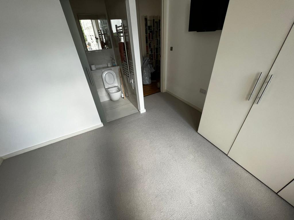 Elements London Verdi Winter Wisp installation in Farringdon-2