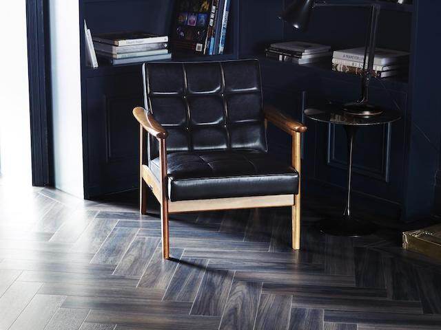 Amtico Signature Ink Wash Wood AR0W8230