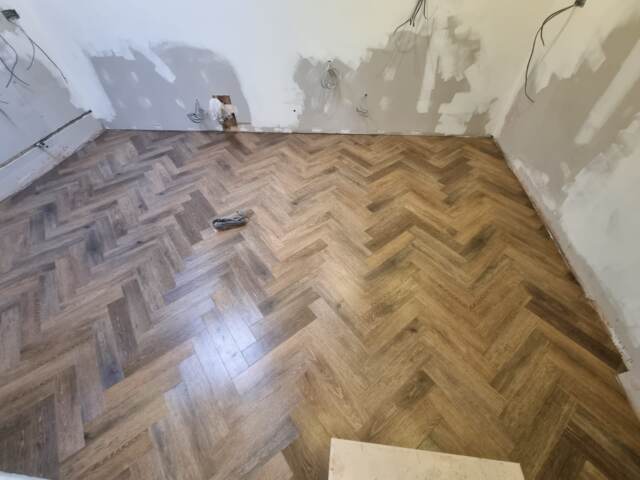 Amtico Spacia Noble Oak installation in Kensington