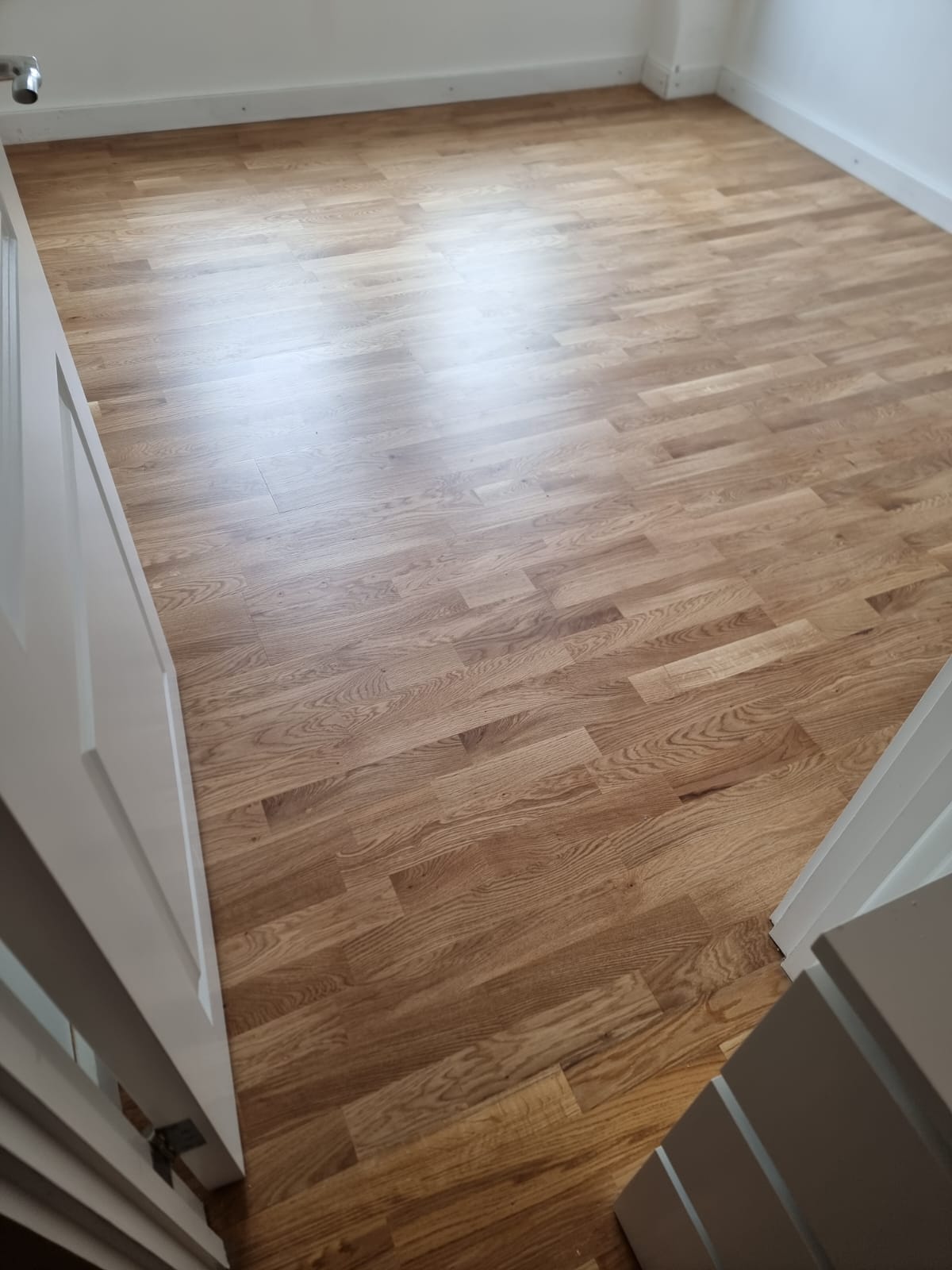 Holt Oak Flooring H0134AL wood installation in Barnes-1