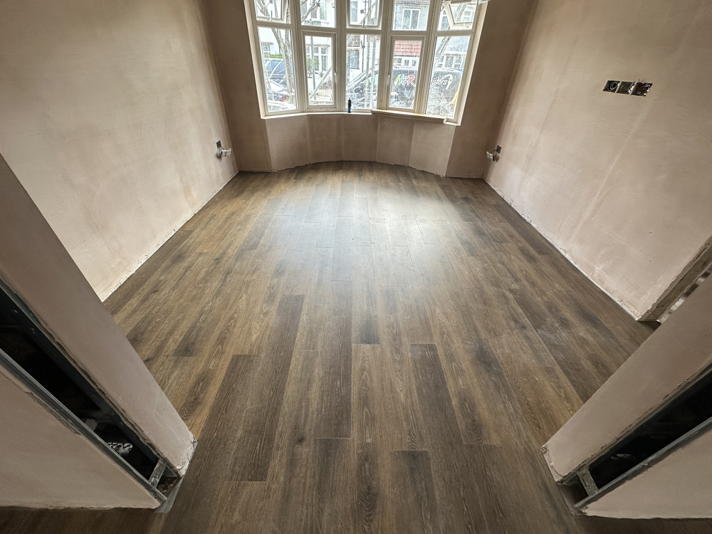 Amtico Spacia Noble Oak fitting in Canary Wharf-0