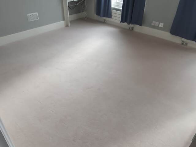 Westex Flooring Ultima Twist Major Parchment carpet installation in Battersea