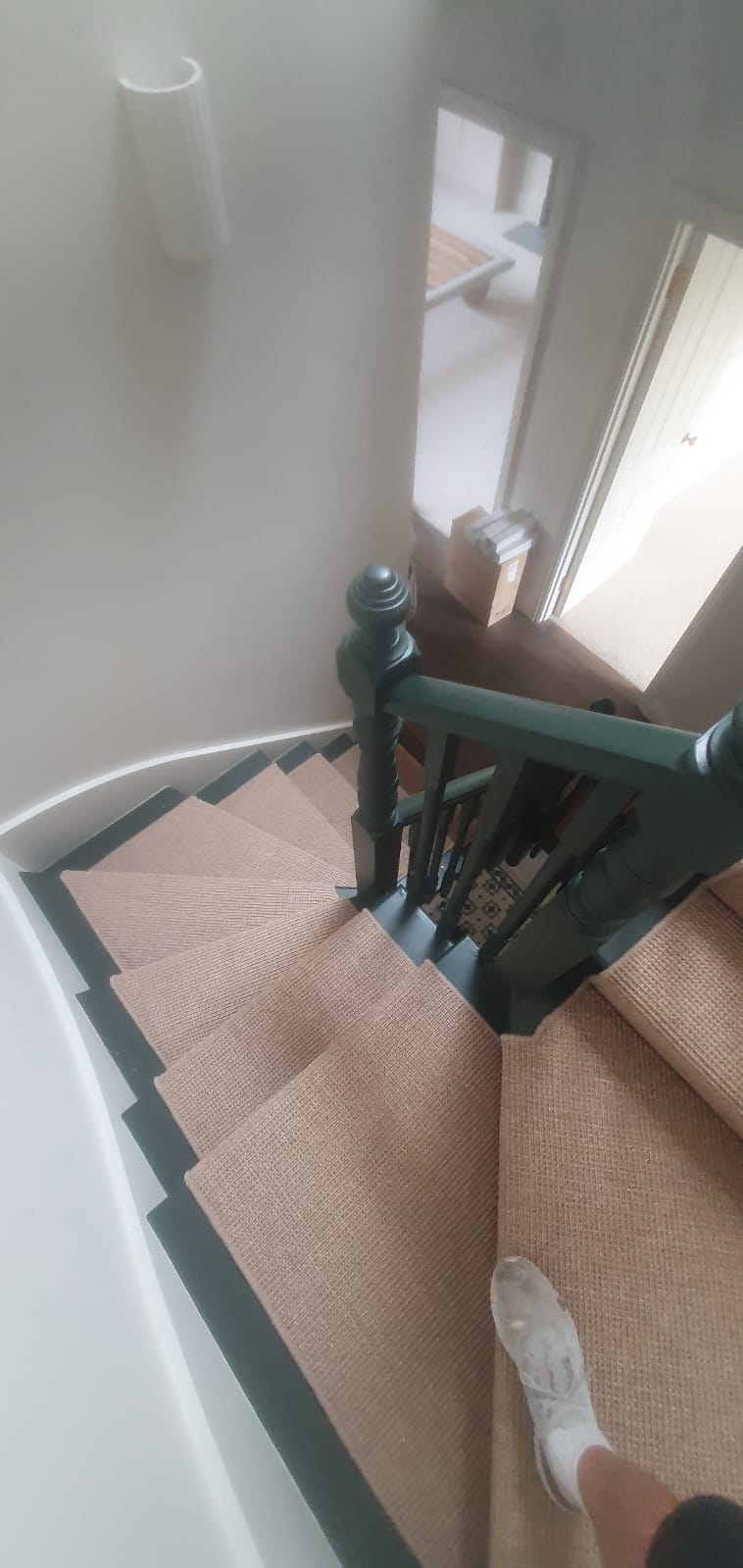 Crucial Trading Big Boucle Accents Antique Gold carpet installation in Belgravia-1