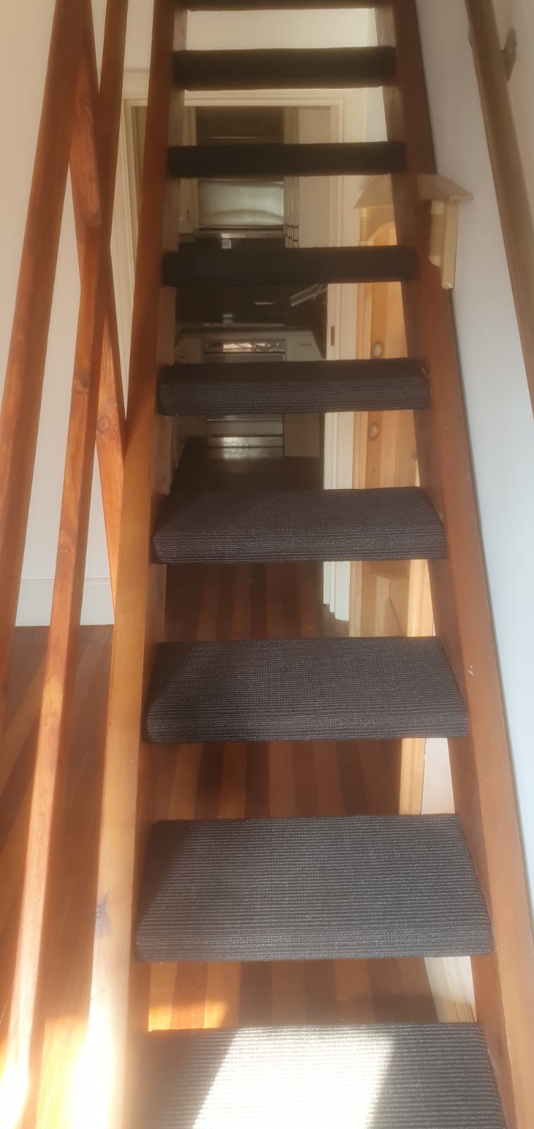 Likewise London Sisal Mini Boucle Dali carpet installation in Belgravia-1