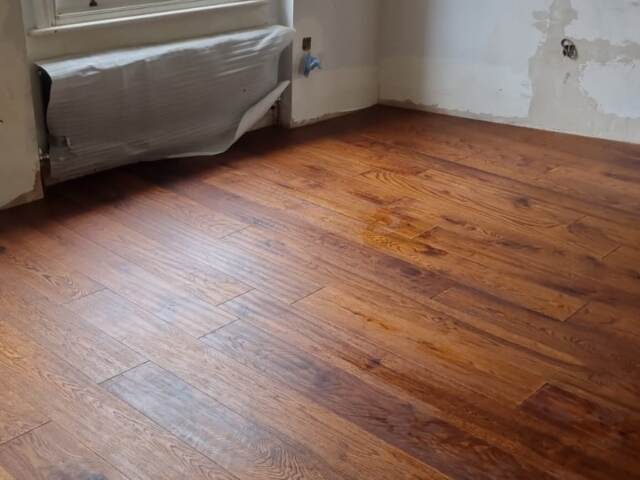 Xylo R77 wood flooring installation in Islington