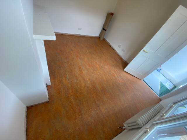 Marmoleum Vivace Asian Tiger 3403 installation in Wandsworth