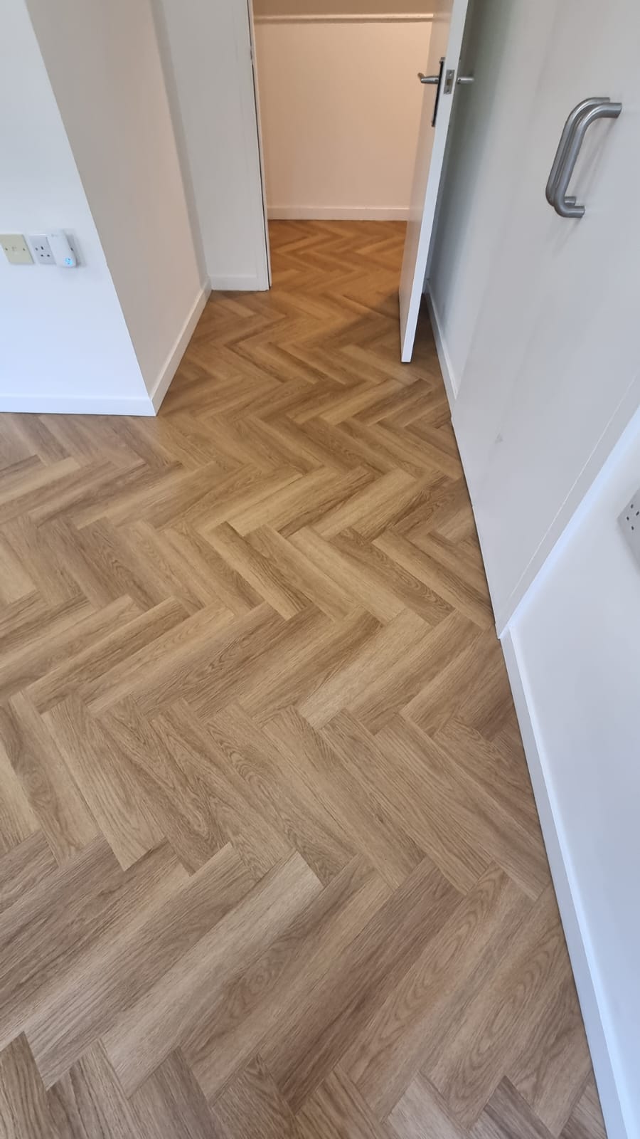 Amtico Spacia Honey Oak fitting in Camden-2