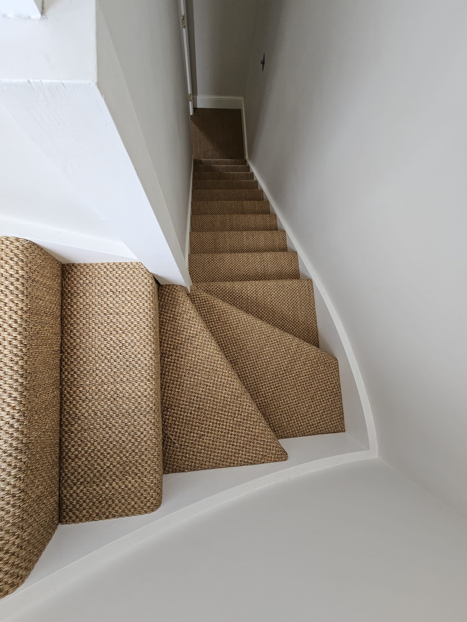 Kersaint Cobb Sisal Tigers Eye Flint carpet installation Chiswick-1