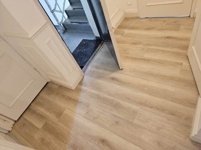 Amtico Signature Clowes Oak installation in Docklands