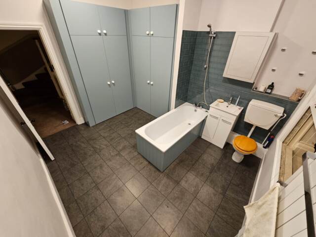 Amtico Signature Stria Volcanic installation in Docklands