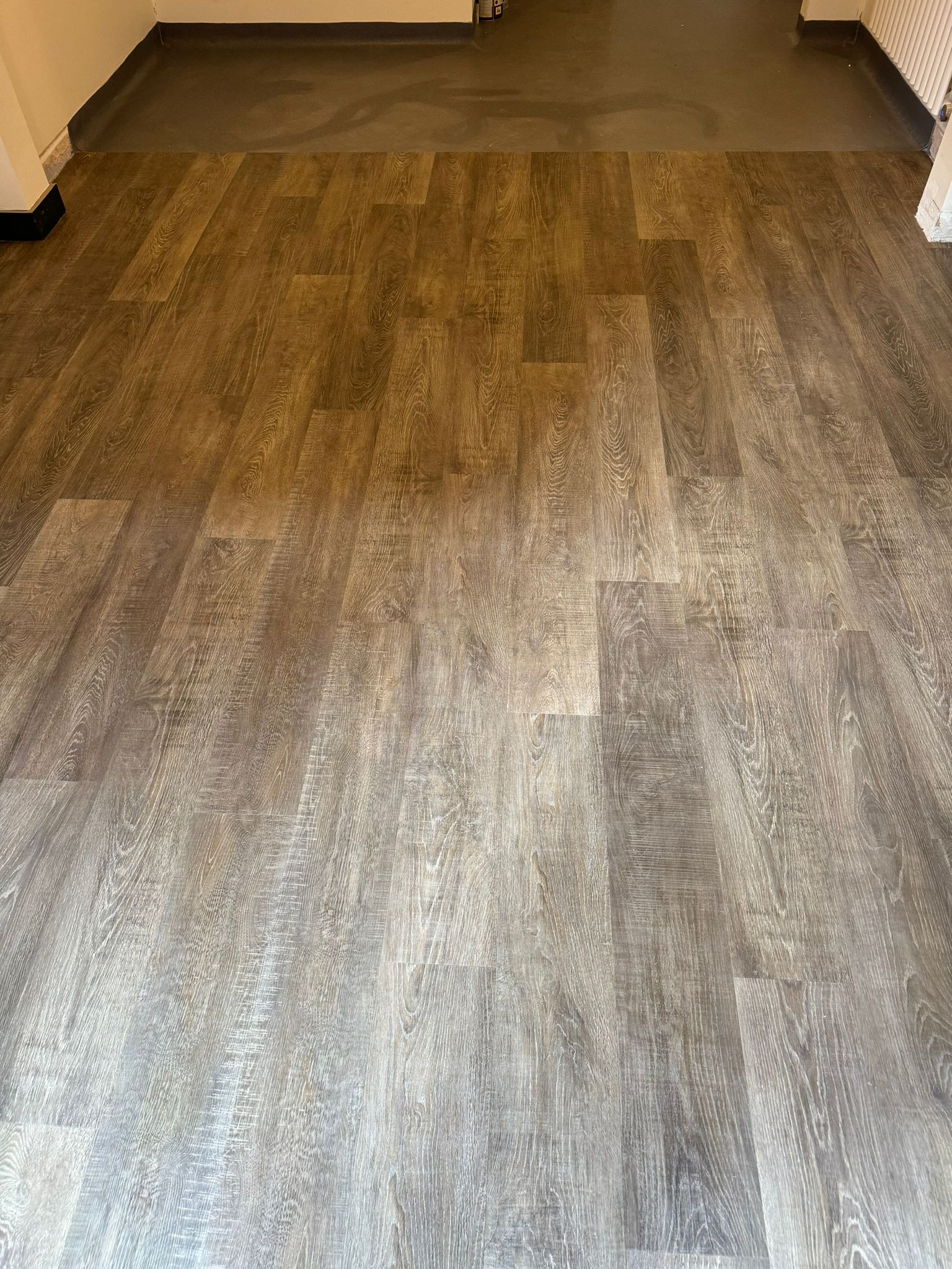 Amtico Form Rural Oak fitting in Fulham-2