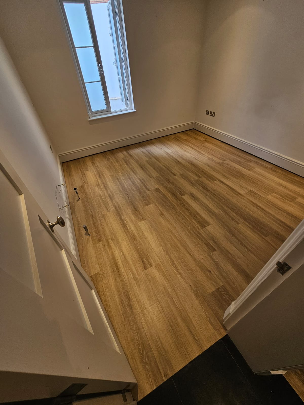 Amtico Spacia Muted Oak installation in Croydon-1