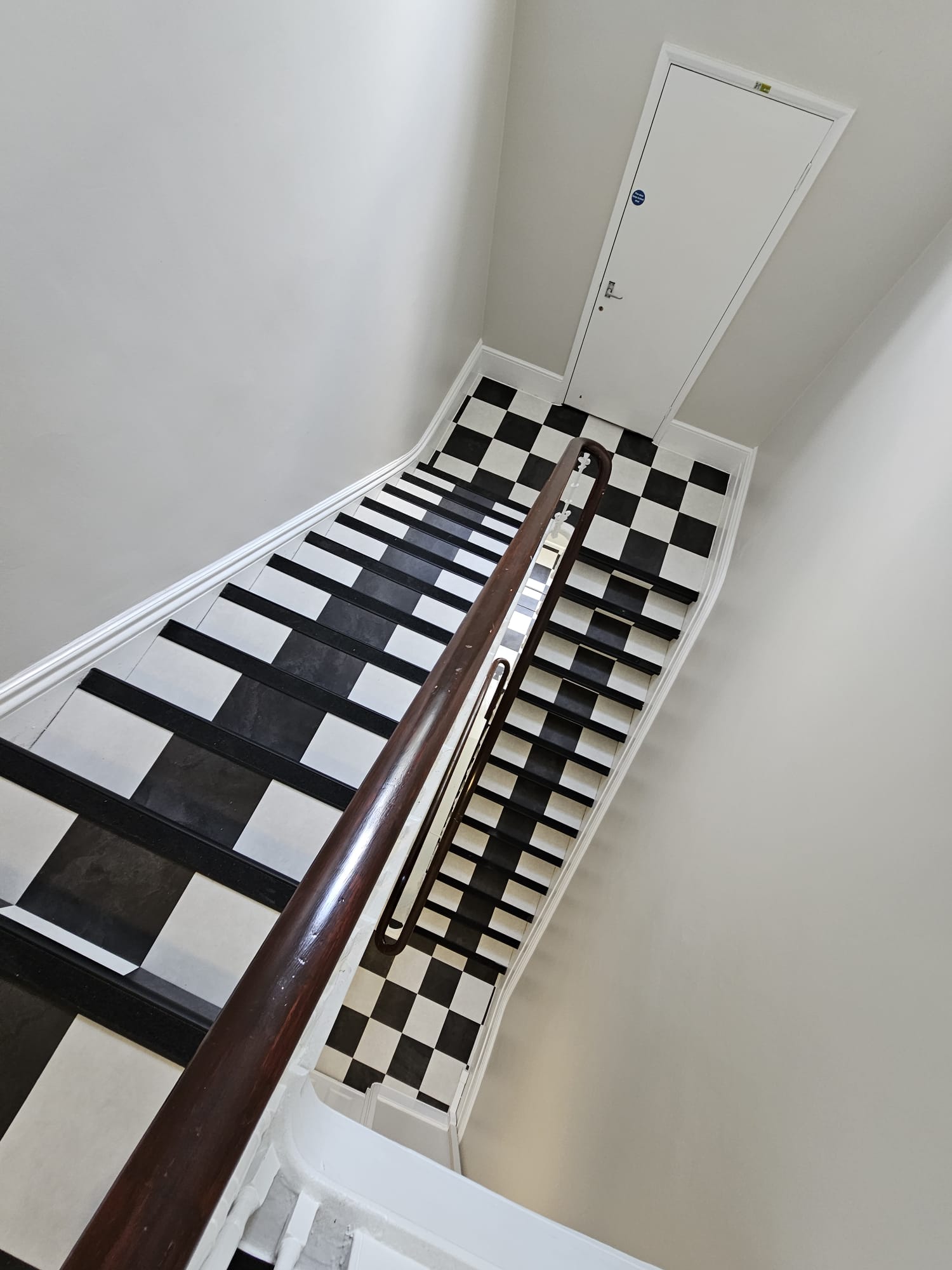 Amtico Spacia Black Marble & Amtico Spacia Snow installation in Ealing-1