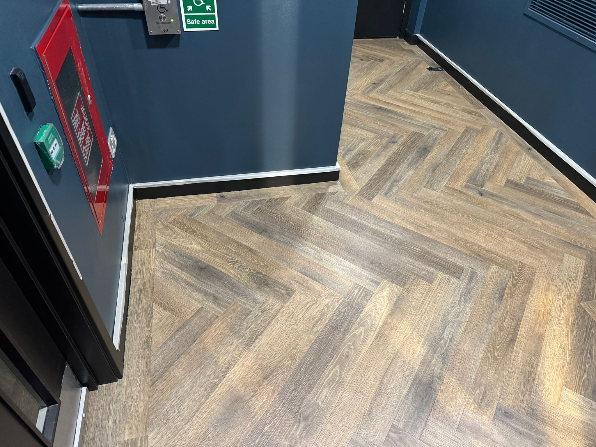 Amtico Spacia Hampton Oak installation in Barnes-0