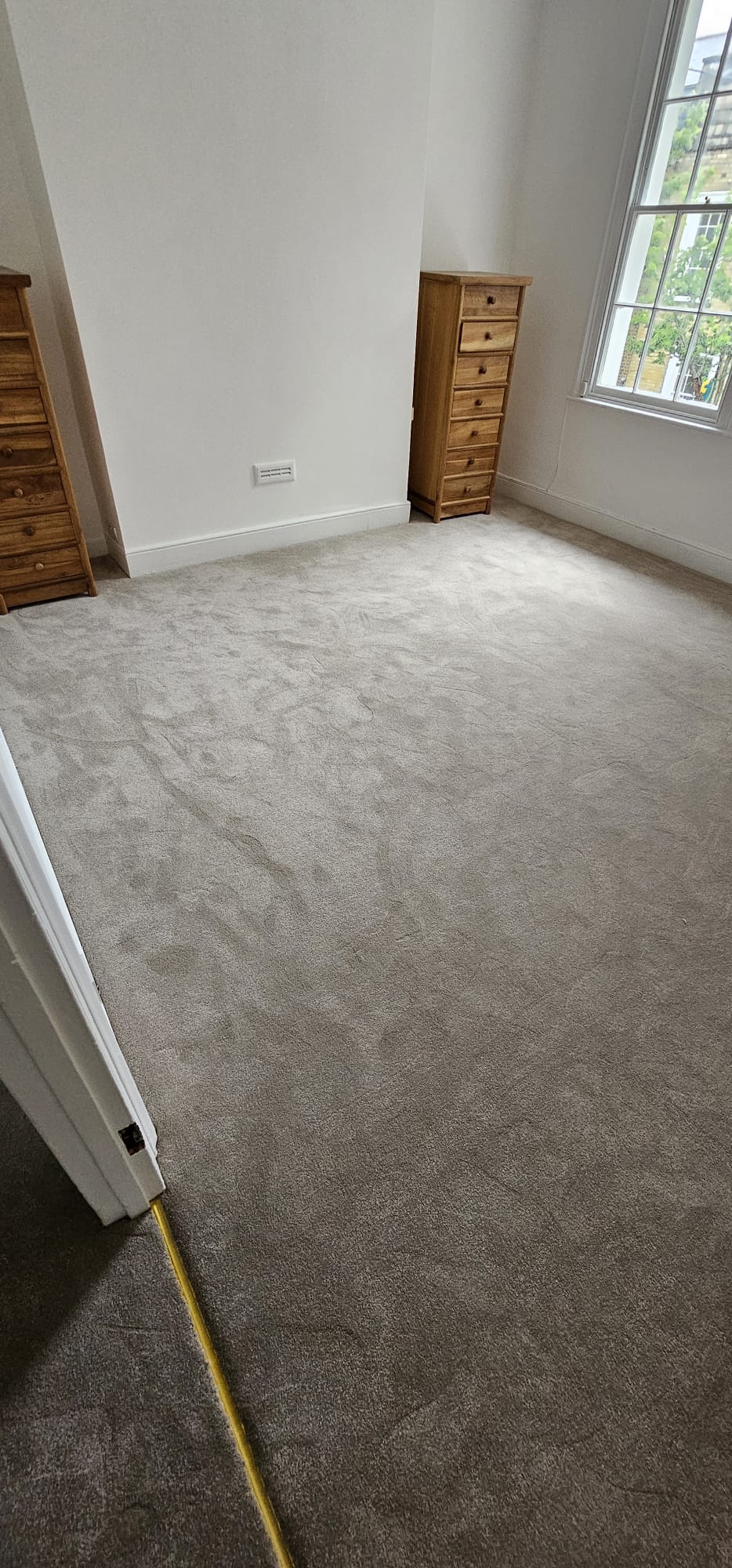 Abingdon Flooring Pure Elegance Moon Cloud 13954 carpet installation in Richmond-2