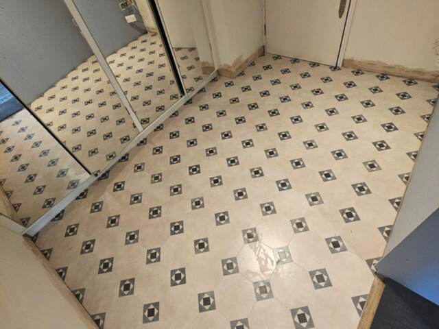 Amtico Decor Octagon Key Briar DC625 installation in Battersea