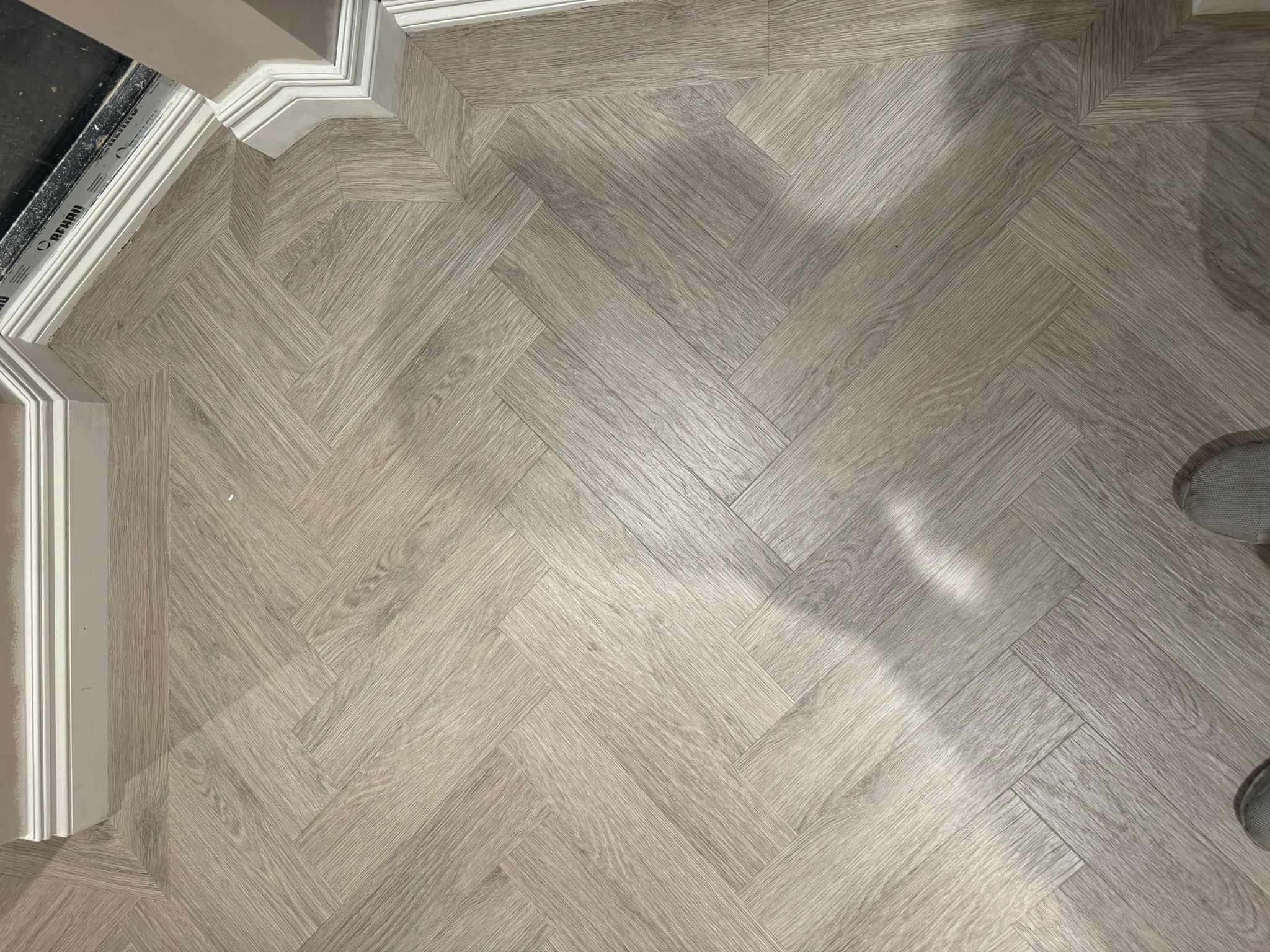Amtico Form Dimmet Oak fitting in Clapham-1