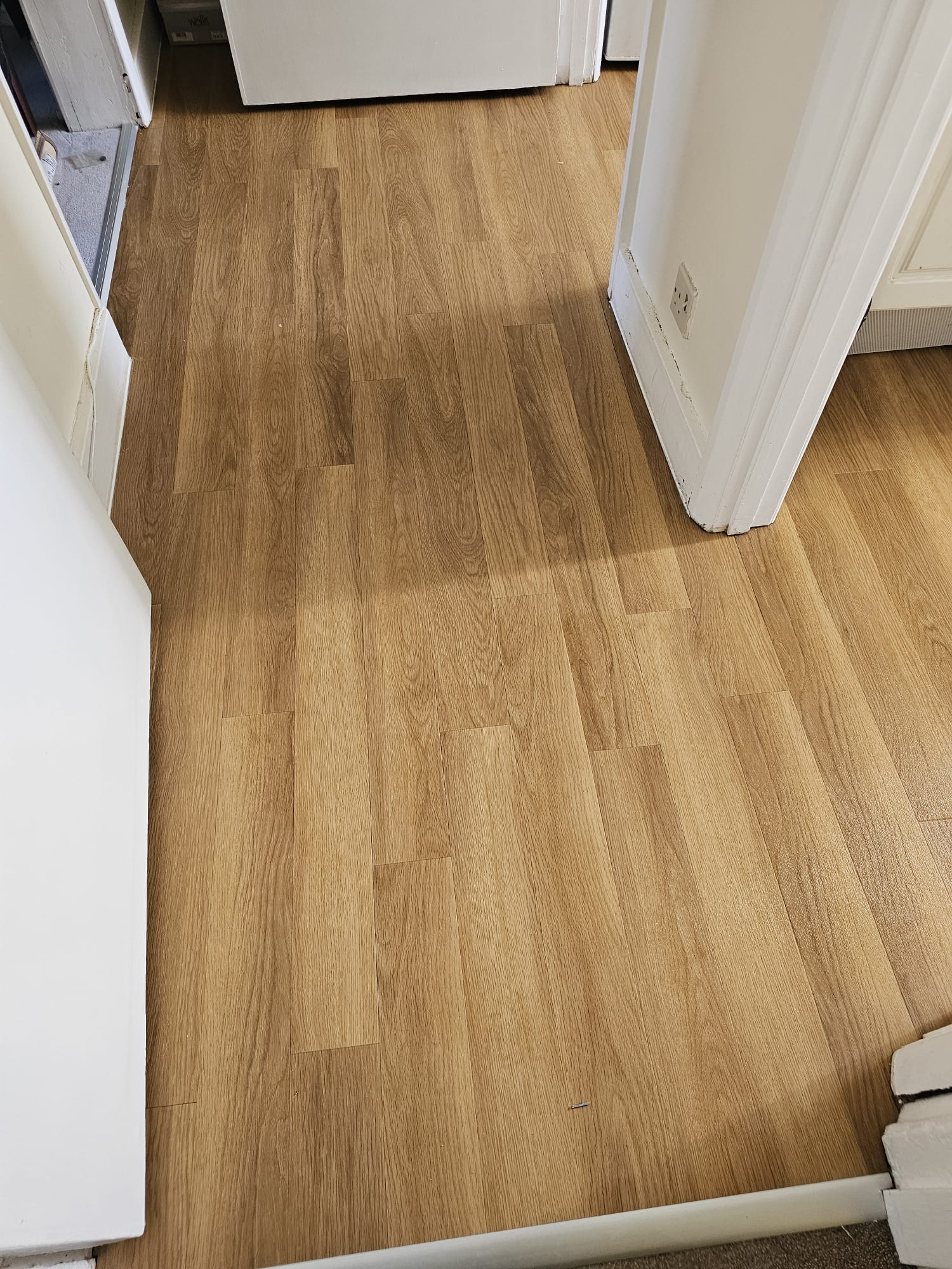 Amtico Spacia Honey Oak installation in Earls Court-1