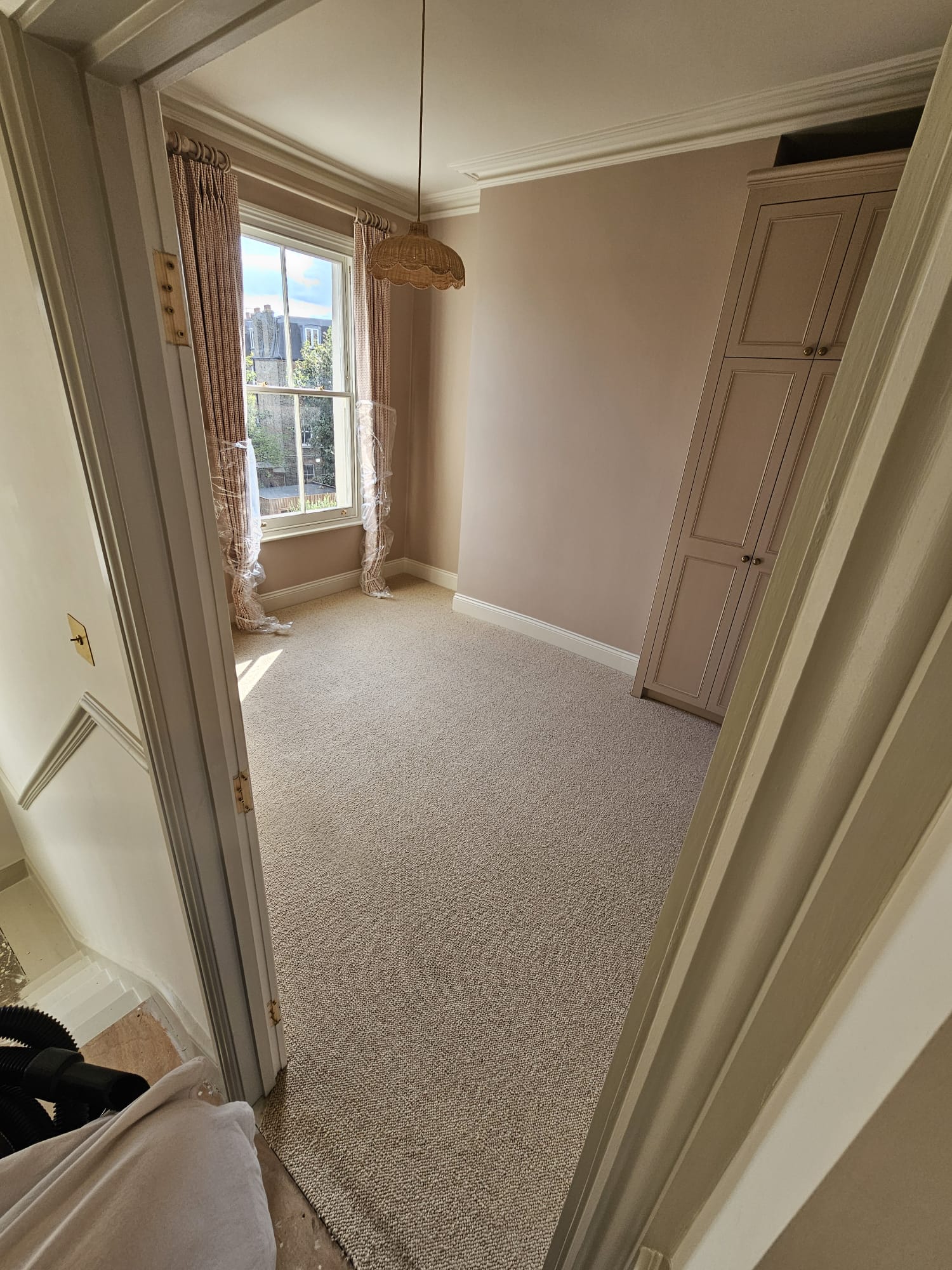 Clarendon Carpets Wool Supreme Hessian installation in Islington-2