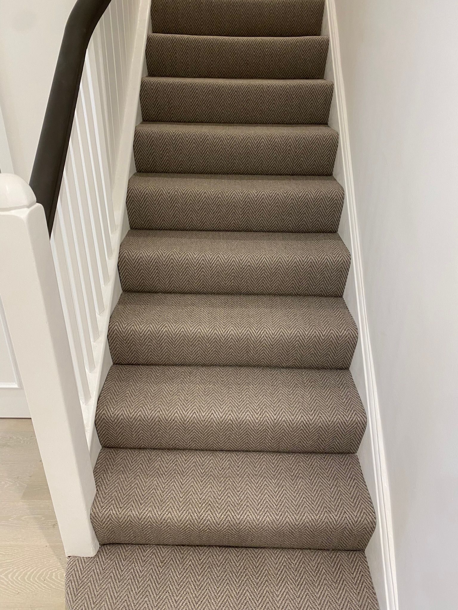 Fibre Carpets Sisal-Look Easycare Chevron Granite installation