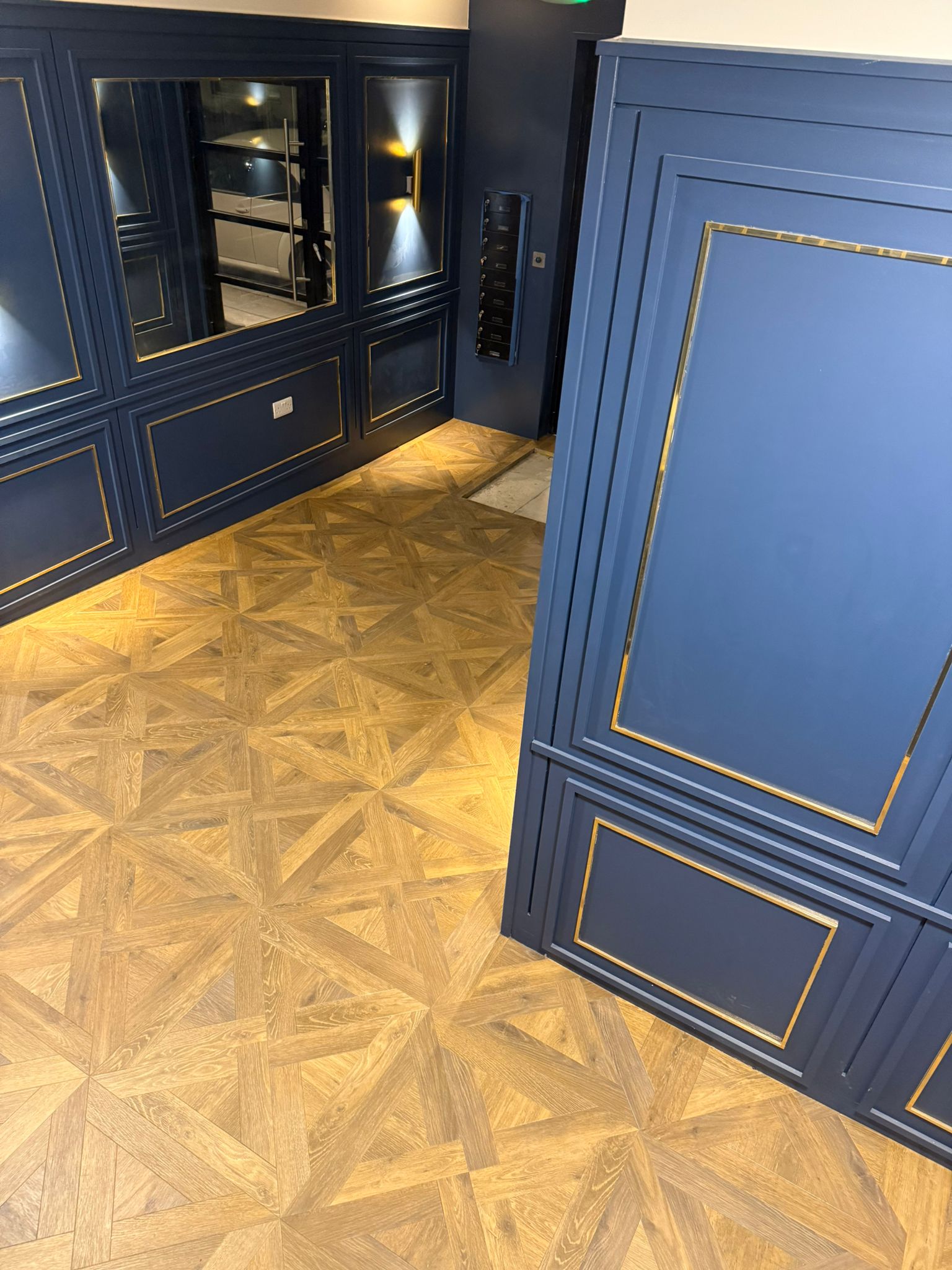 Amtico Signature French Weave DC550 installation in Kensington-2