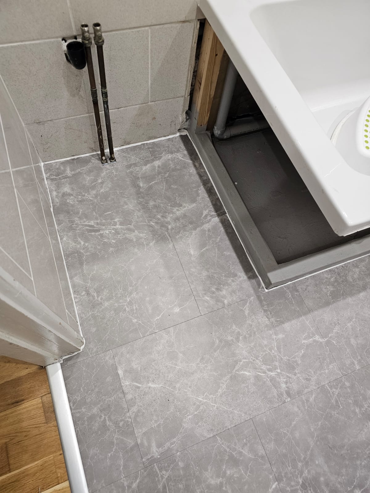 Amtico Signature Grigio Classic Marble installation in Barnes-2