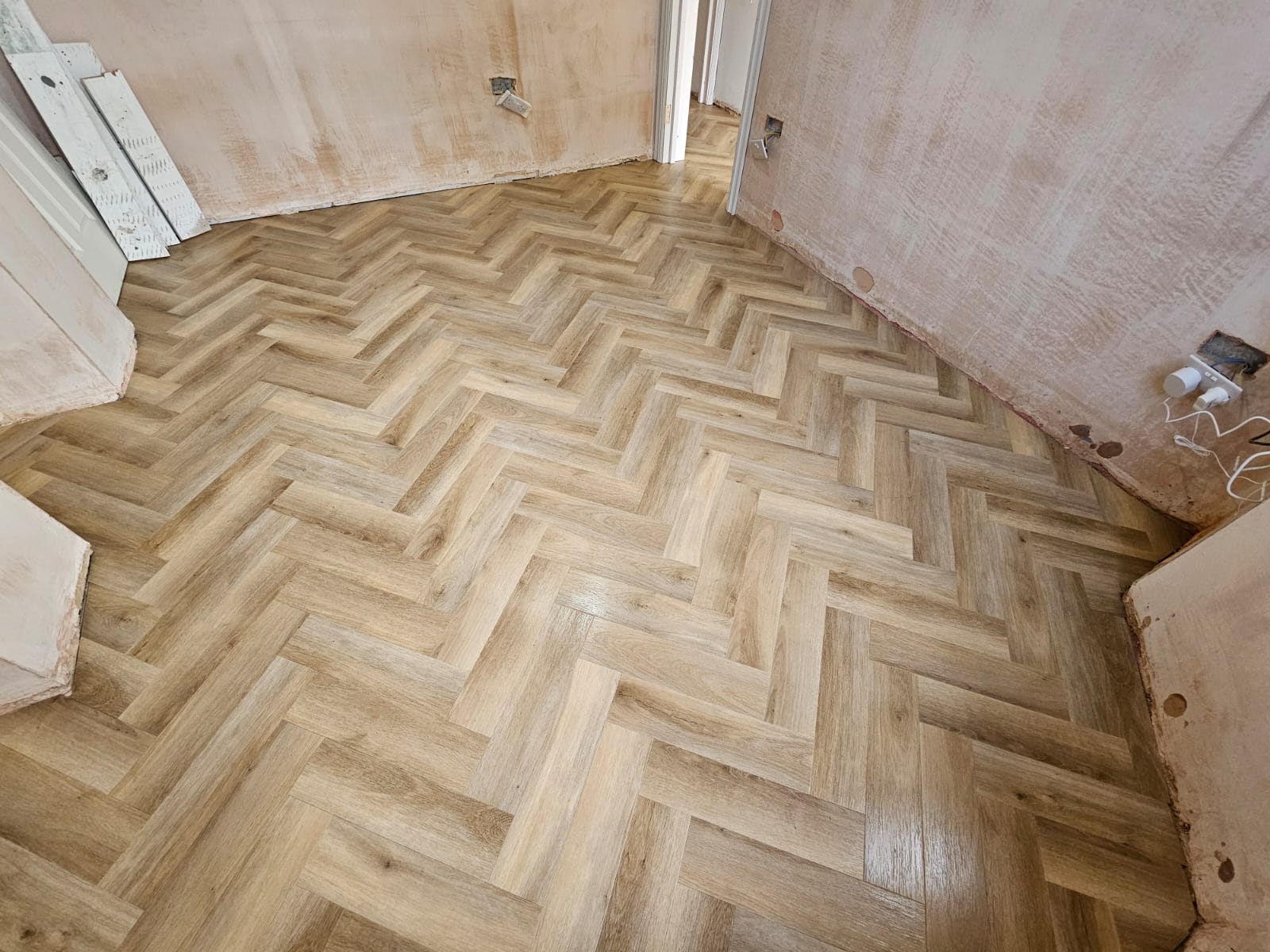 Amtico Signature Buxton Oak installation in-3