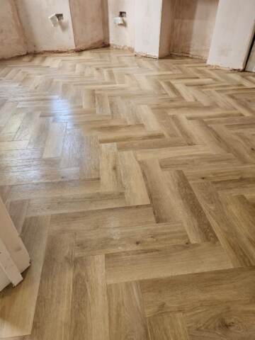 Amtico Signature Buxton Oak installation in-7
