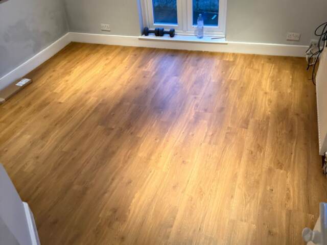 Amtico Spacia Traditional Oak installation in	Wilmbledon