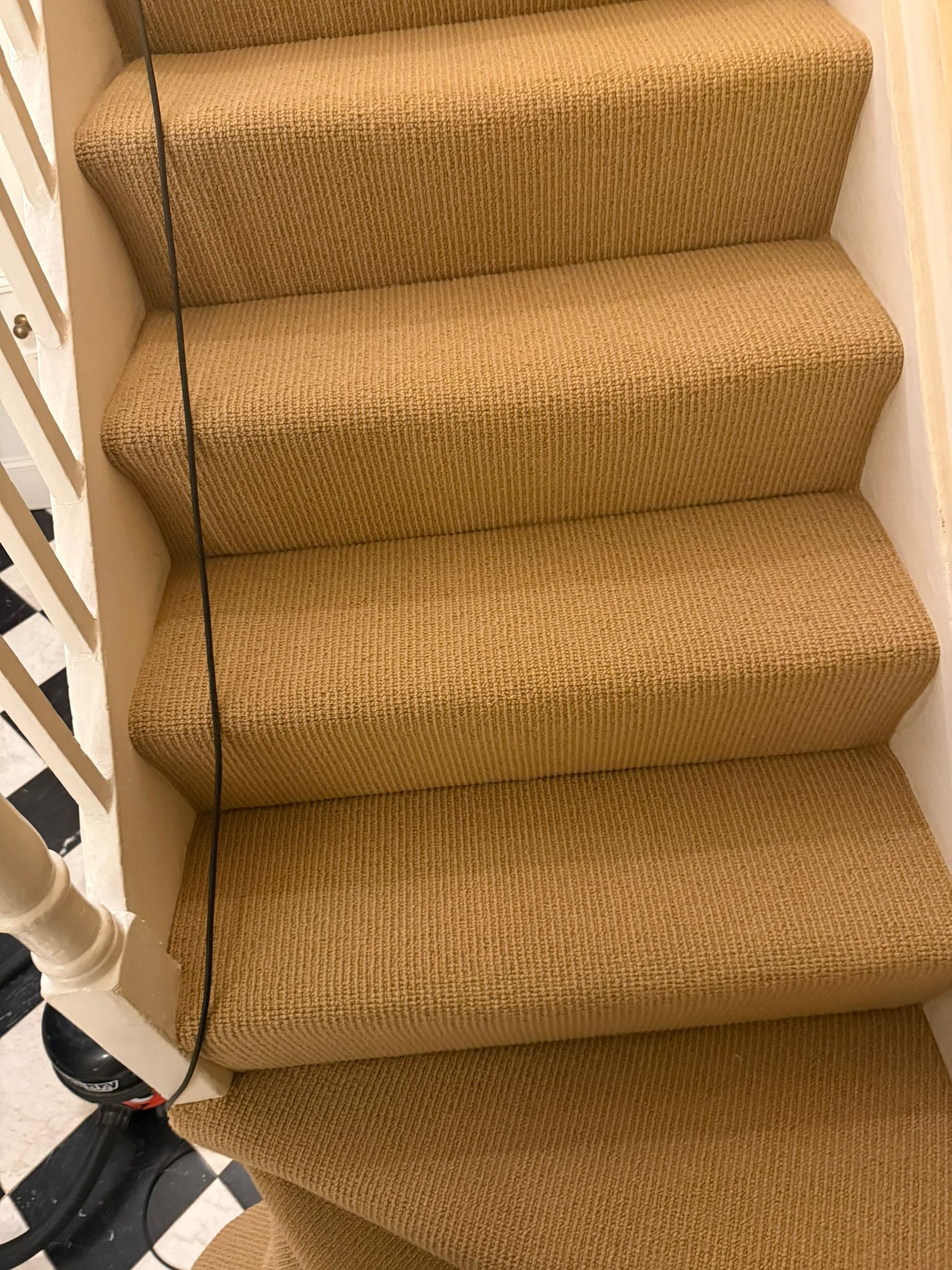 Axminster Carpets Natural Loop Ribgrass Straw installation in-4