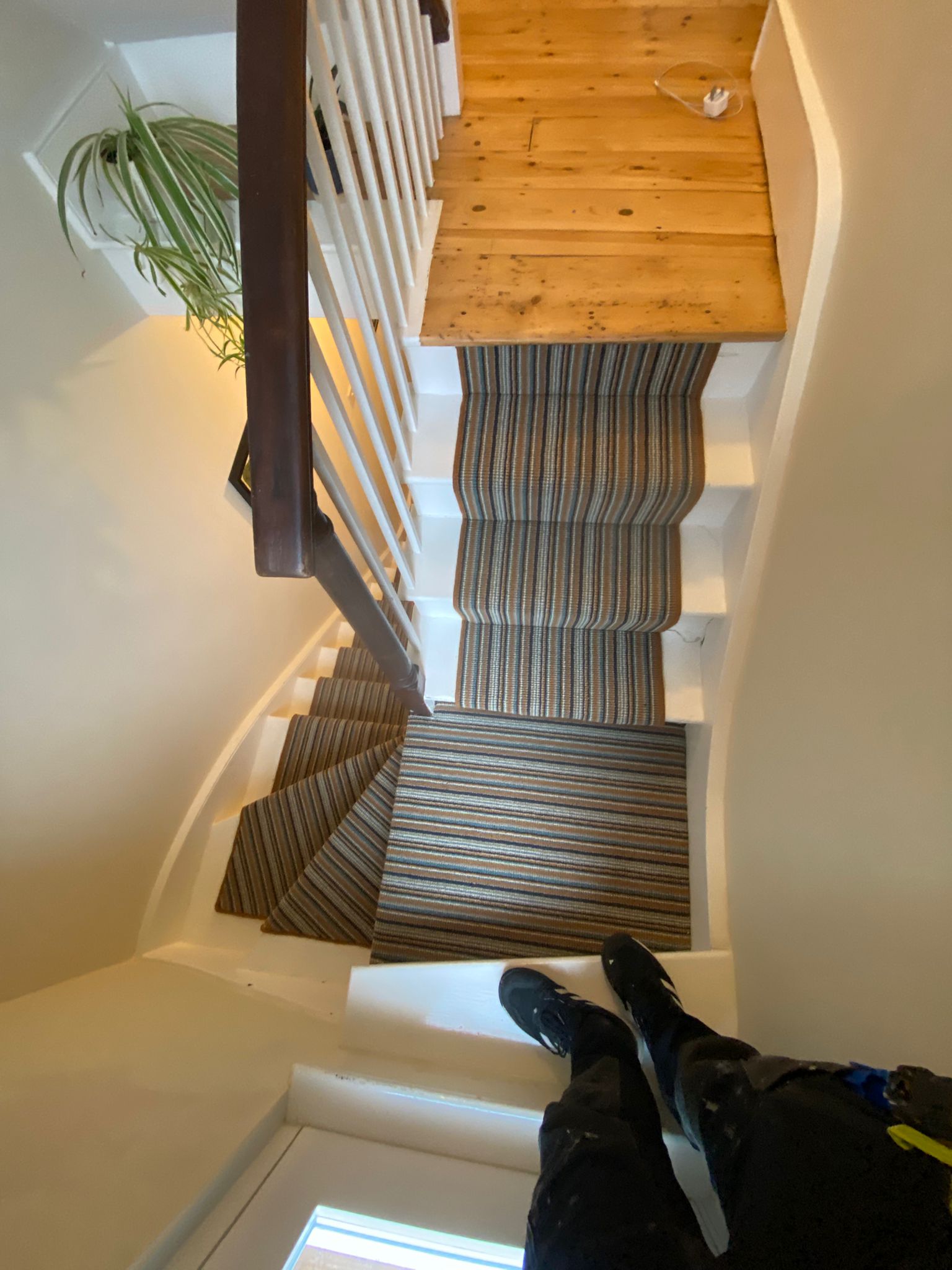 Brockway Carpets Portofino Turchesi installation in-4