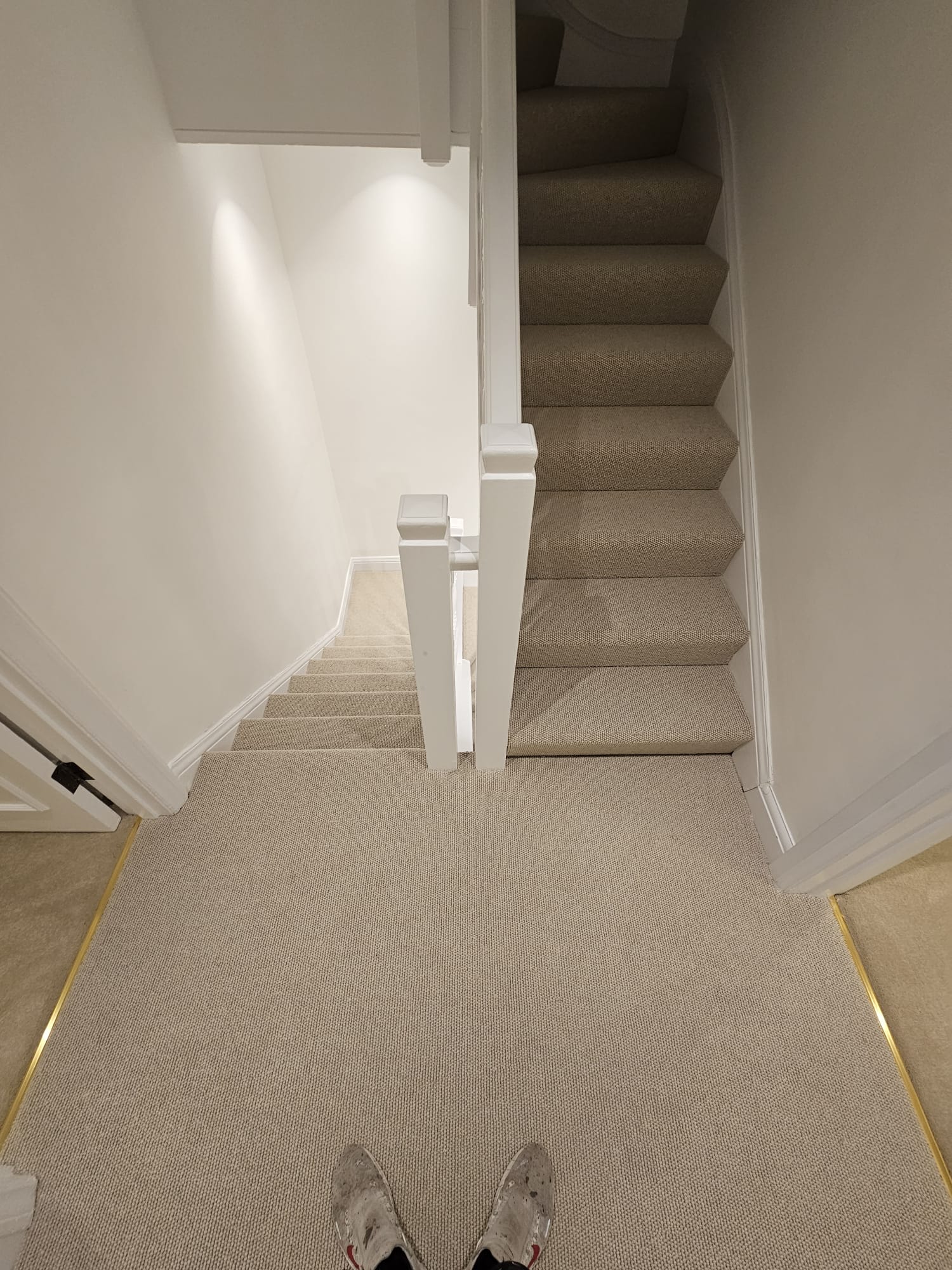 Clarendon Carpets Cavendish Pumice installation in-2