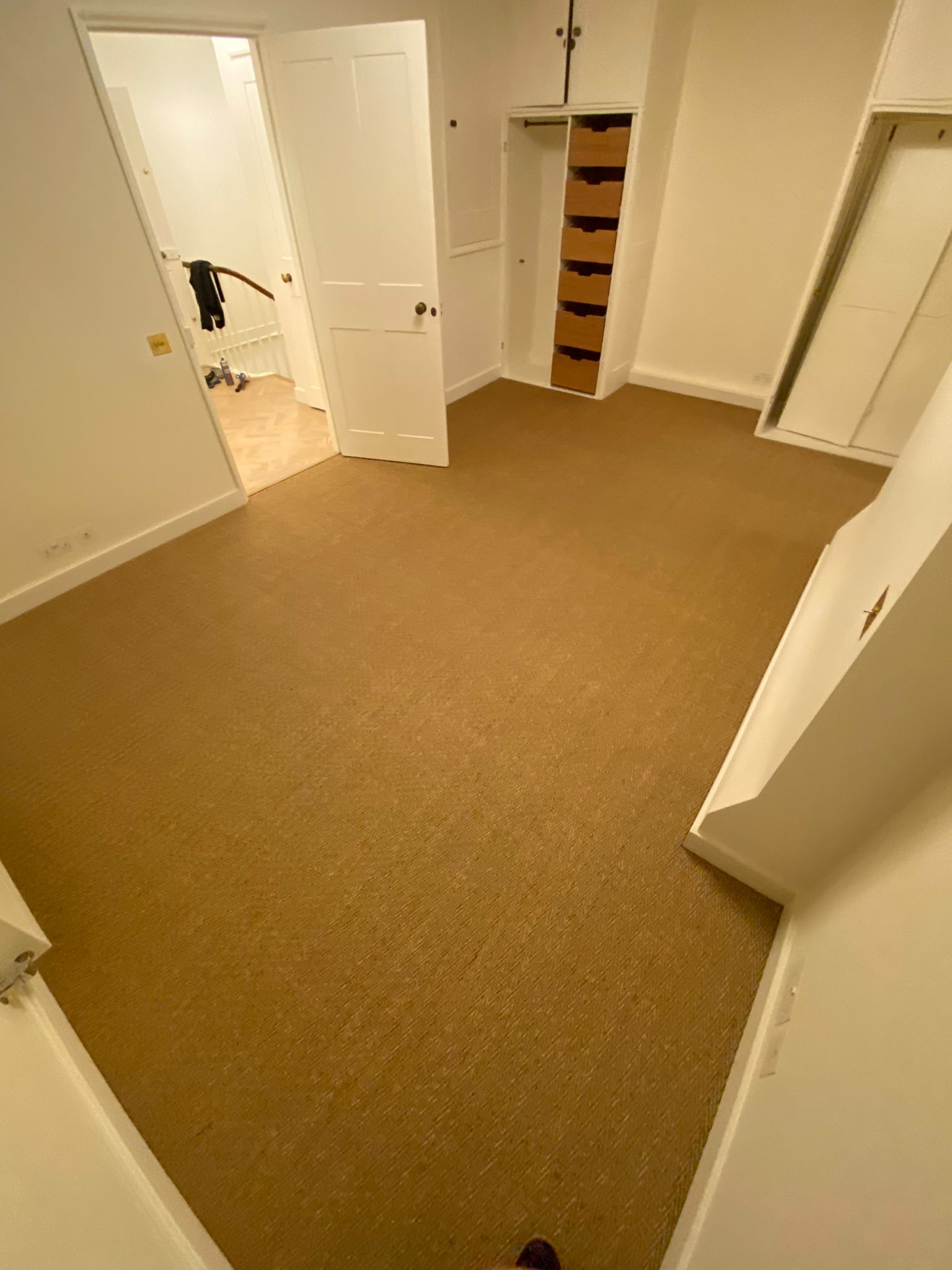 Crucial Trading Sisal Herringbone Topaz E110 carpet installation in-2