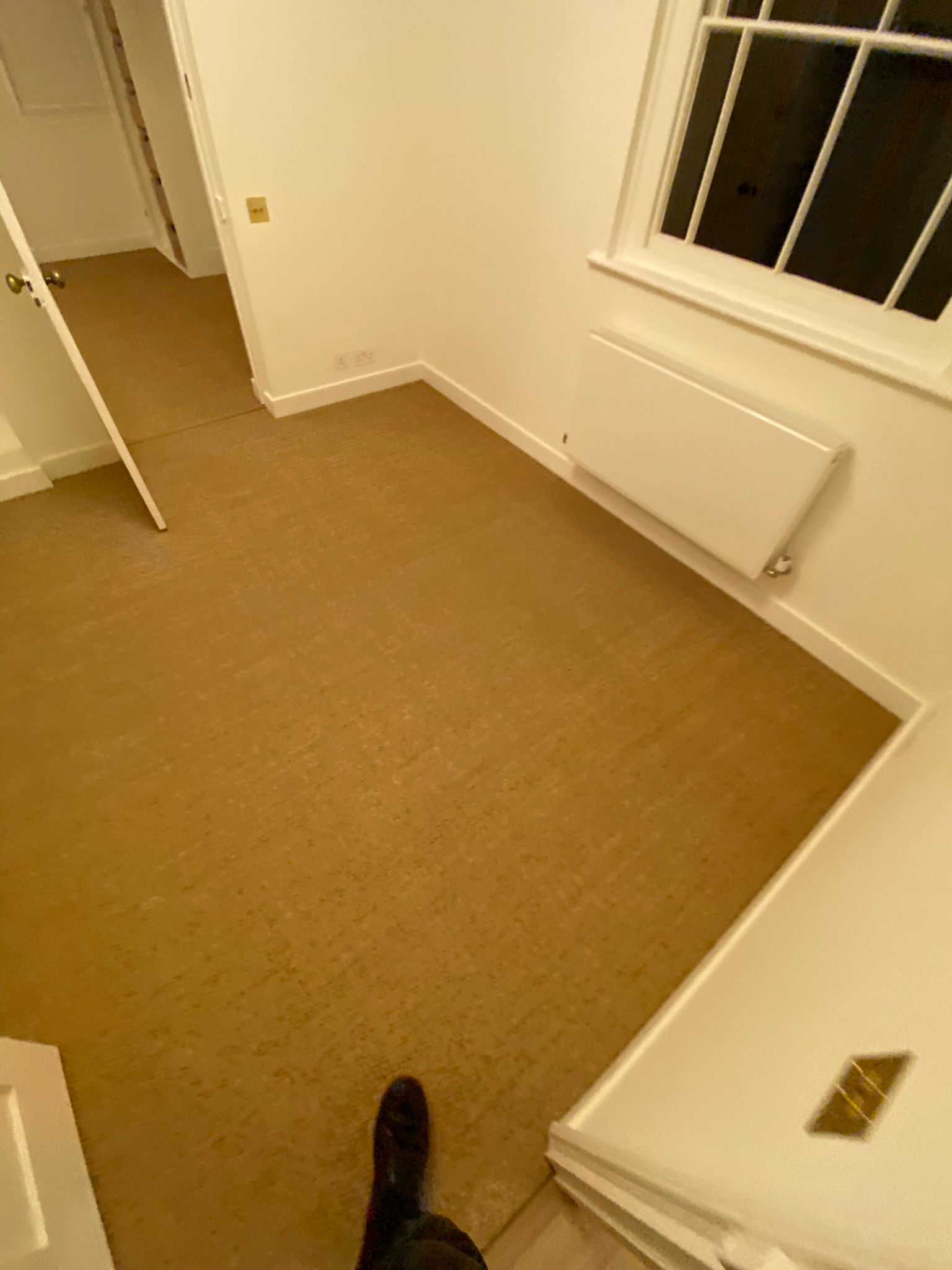 Crucial Trading Sisal Herringbone Topaz E110 carpet installation in-4