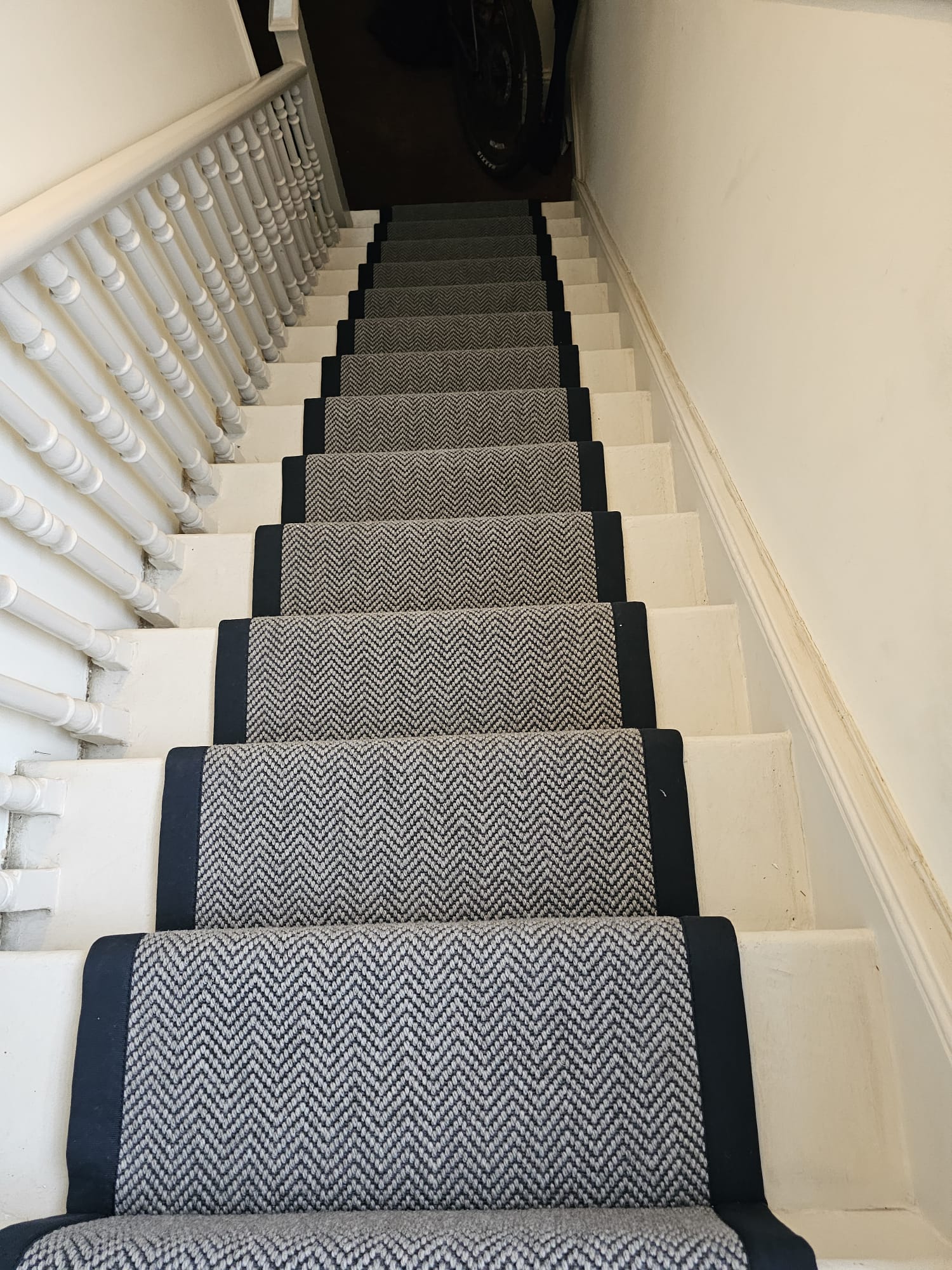 Fibre Carpets Flatweave Classics Witching installation in-2