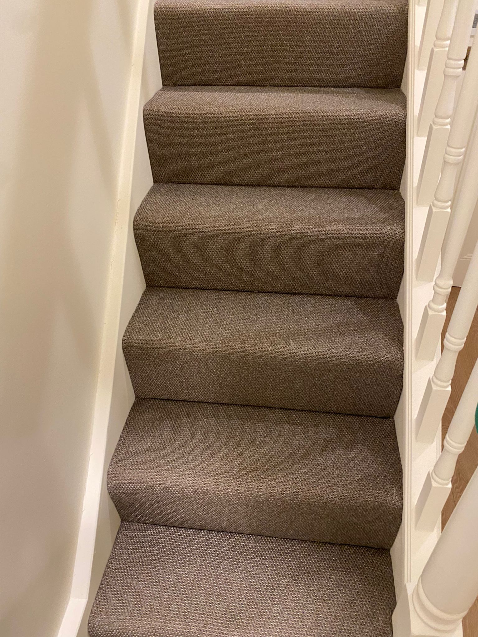 Rols Carpets Nature Premium Lite Licorice installation in-1