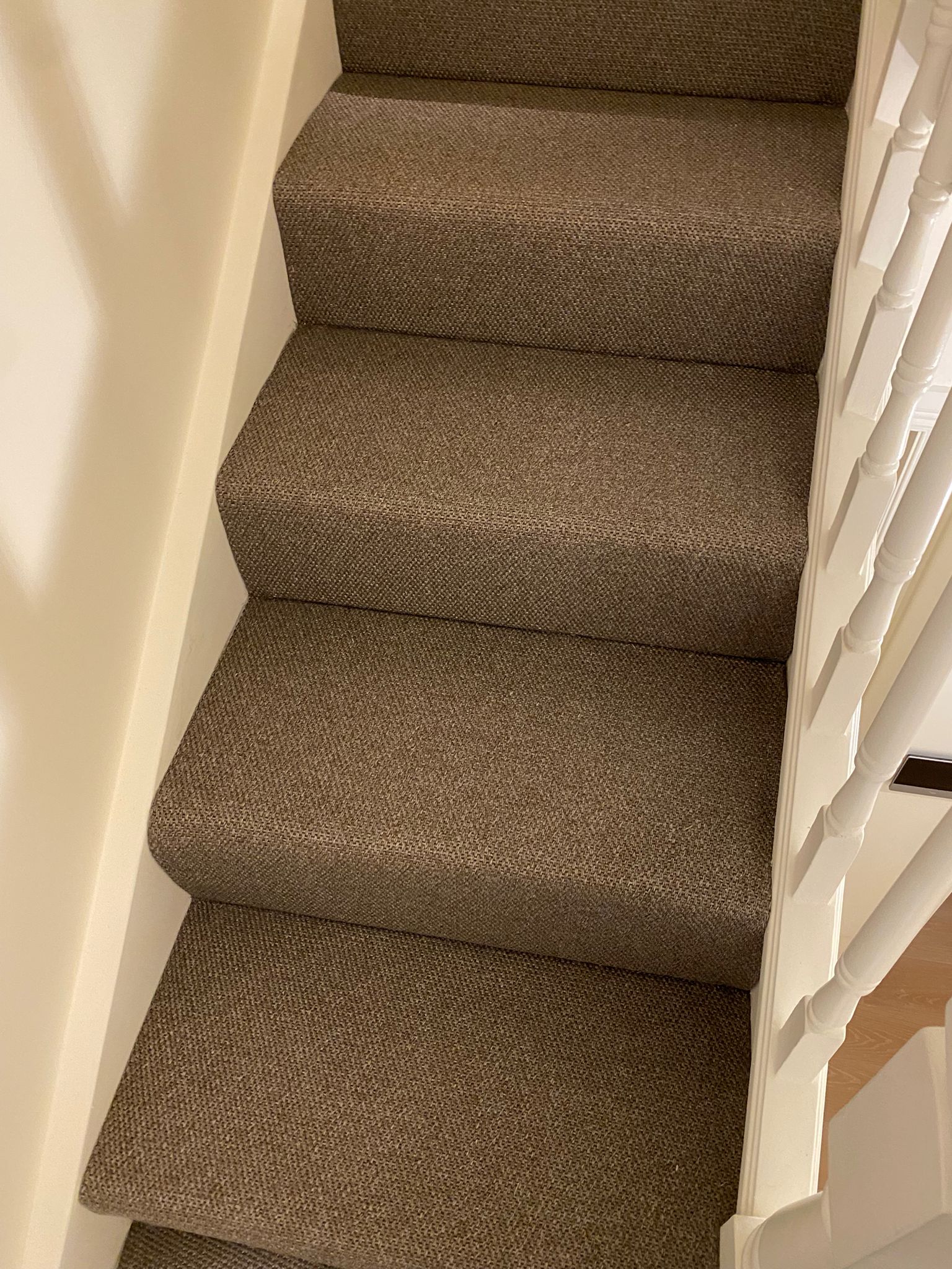 Rols Carpets Nature Premium Lite Licorice installation in-3