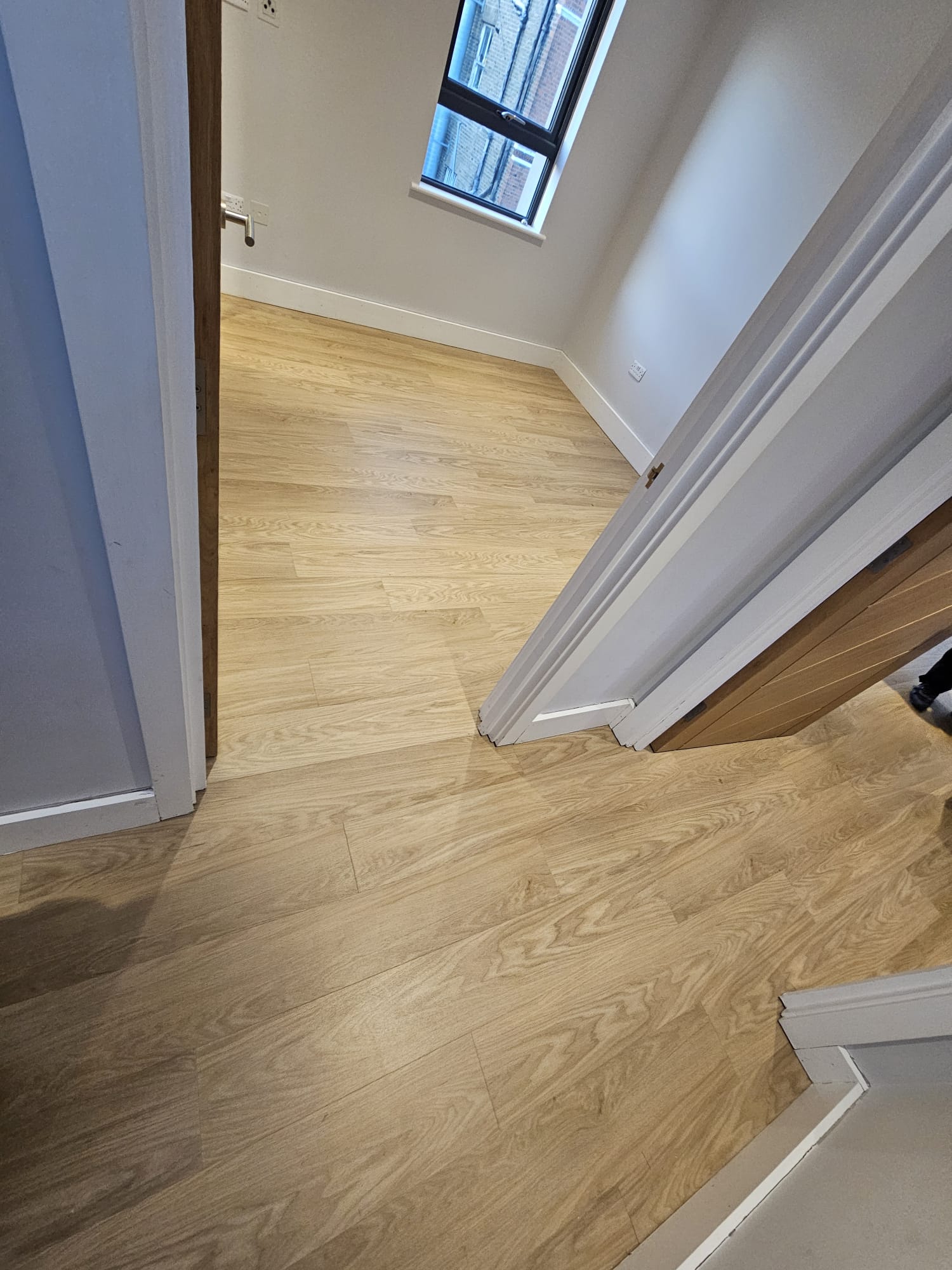 Amtico Click Smart Linden Oak installation in-6