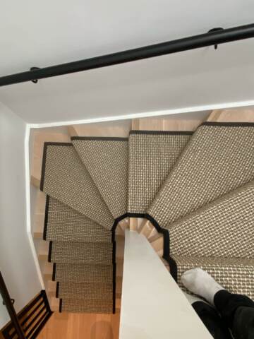 Crucial Trading Sisool Rock Rope SR400 carpet installation in-5