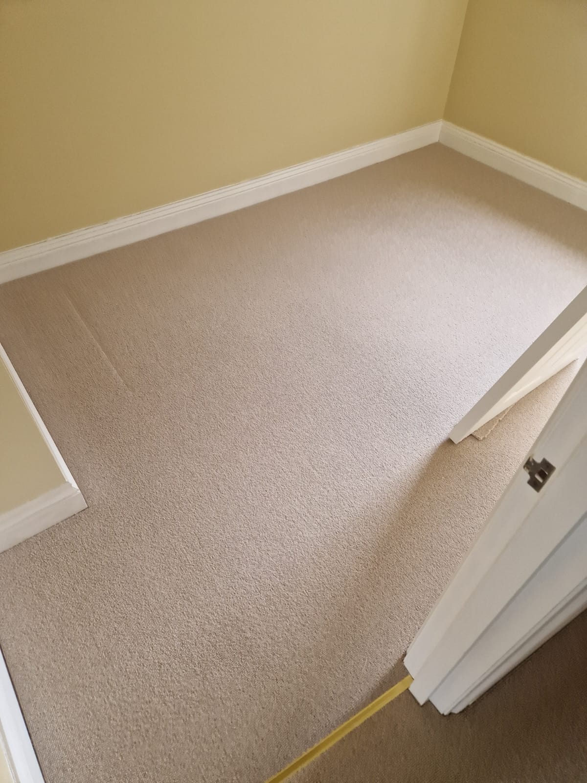 Hugh Mackay Carpets Deco Plains Putty installation in-1