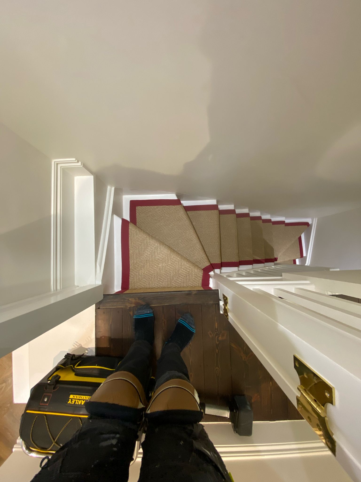 Unnatural Flooring New England Woodstock carpet installation in-3