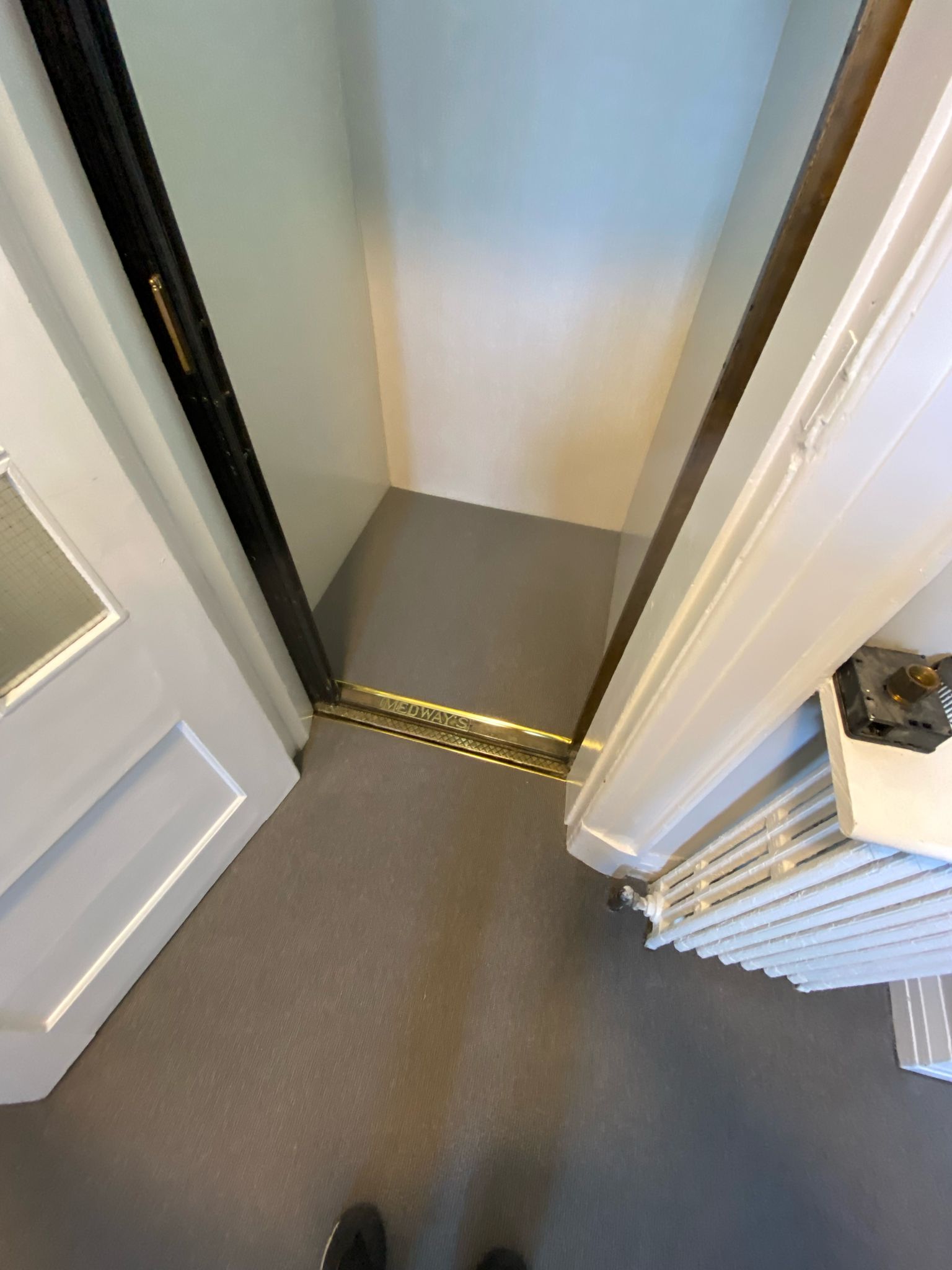 Victoria Carpets Habberly Ridge Simply Bracken installation in-4