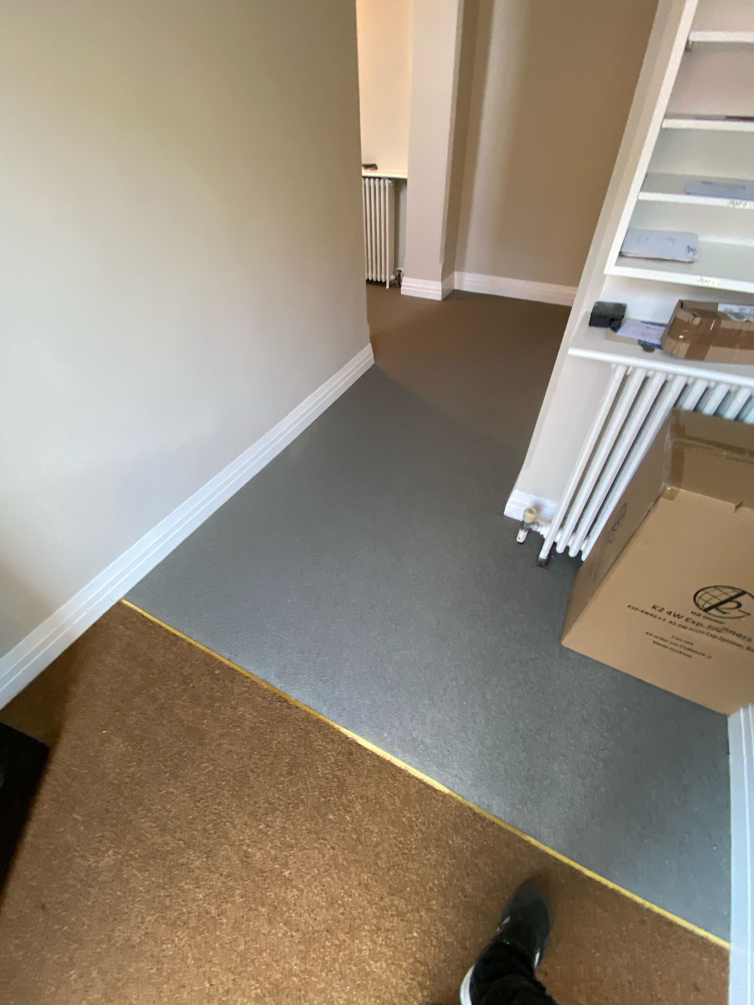 Victoria Carpets Habberly Ridge Simply Bracken installation in-8