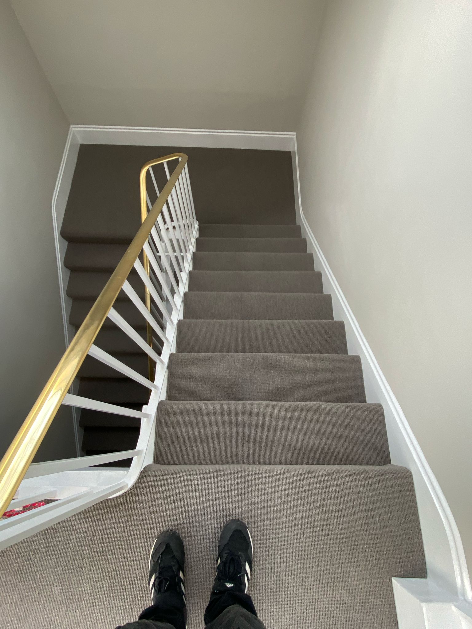 Victoria Carpets Habberly Ridge Simply Bracken installation in-9