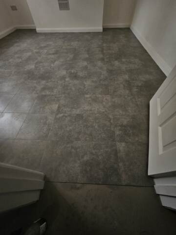 Amtico Spacia Gallery Concrete installation in – 1