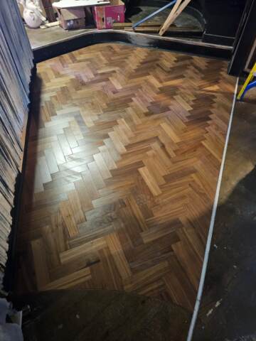 Amtico Spacia Noble Oak and Black Walnut installation in – 3