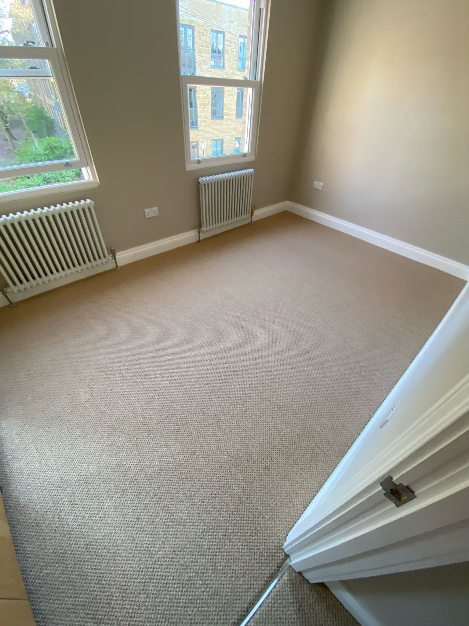 Clarendon Carpets Mortlake Brussels Sand Dune installation in &#8211; 7
