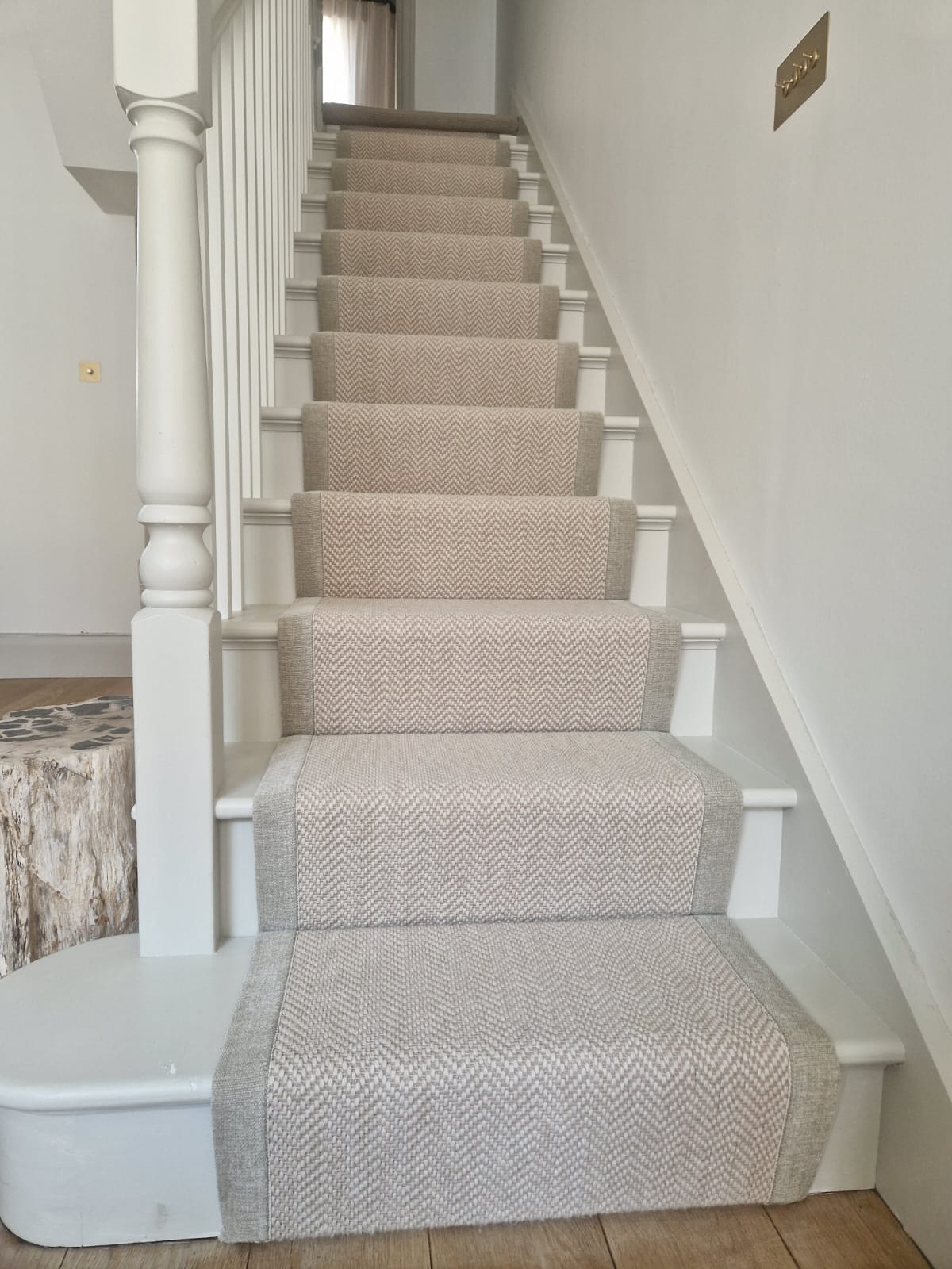 FIbre Flooring Flatweave Classics Herringbone Chalk carpet instalment in &#8211; 2