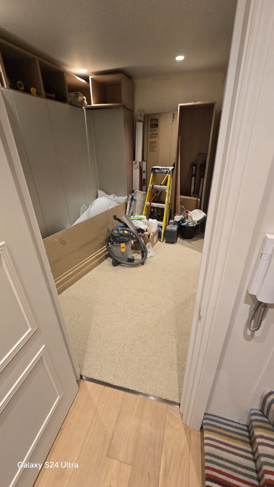 Alternative Flooring Barefoot Wool Hatha Mantra carpet installation_11