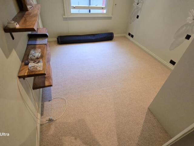 Alternative Flooring Barefoot Wool Hatha Mantra carpet installation in Chiswick